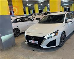 نیسان ئەلتیما